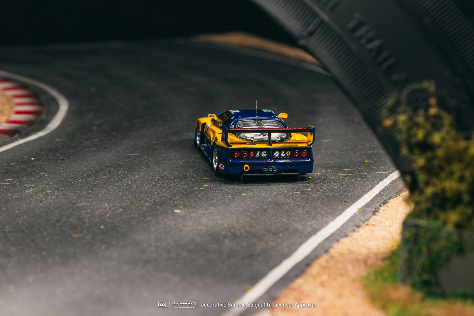 Auf Lager TW 1:64 Ferrari F40  – Die Cast Car 1 64 Bewertung und Preis